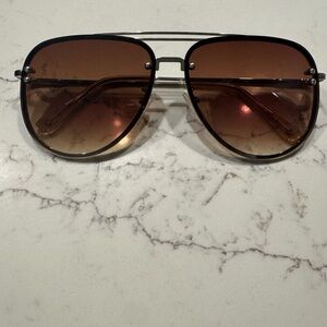 Stylish Brown Aviator Sunglasses